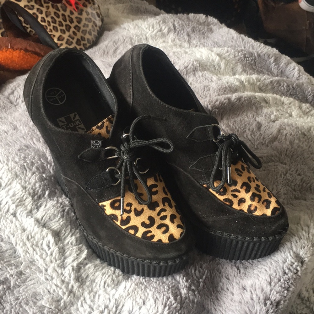 TUK women’s platform shoes